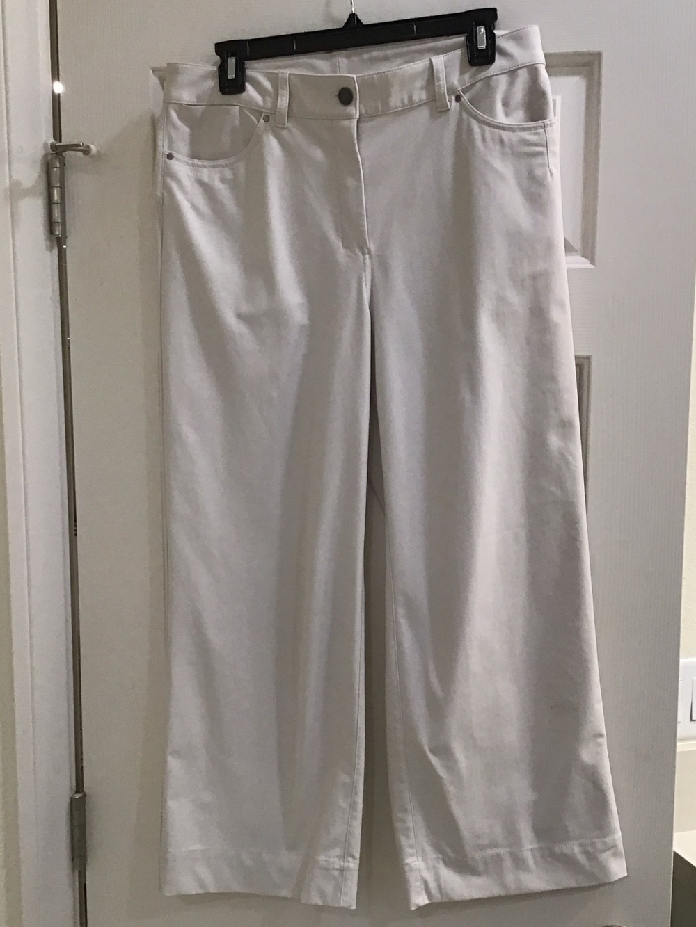lululemon athletica Cream Wide-Leg Cropped Pants